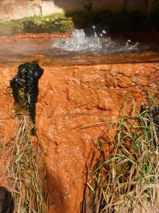 Source de la colline-Augnat-Fontaine.jpg